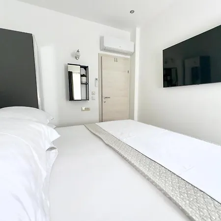 17 Pines Premium Makarská