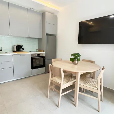 17 Pines Premium * Makarska